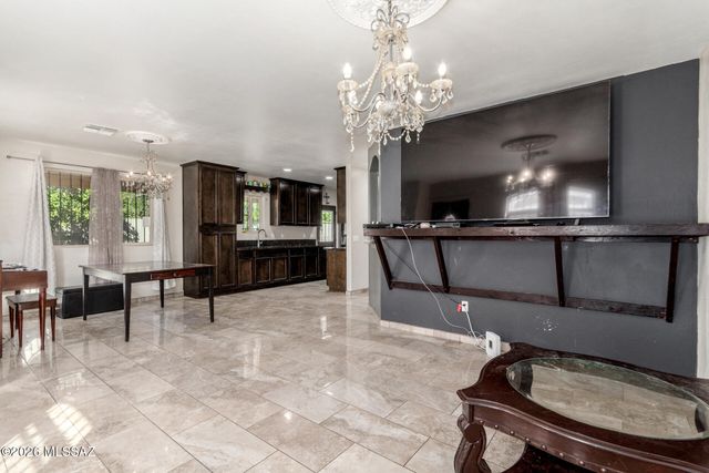 214 W Missouri Street, Tucson, AZ 85714