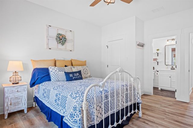 1121 The Shores Drive, Corsicana, TX 75109