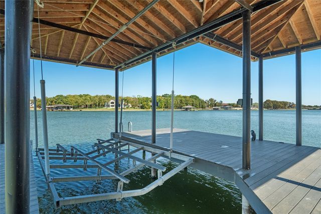 1121 The Shores Drive, Corsicana, TX 75109