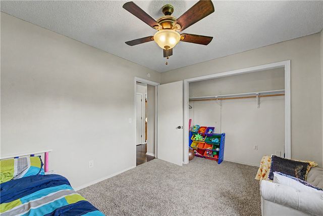 8 Dillow Lane, Bella Vista, AR 72714