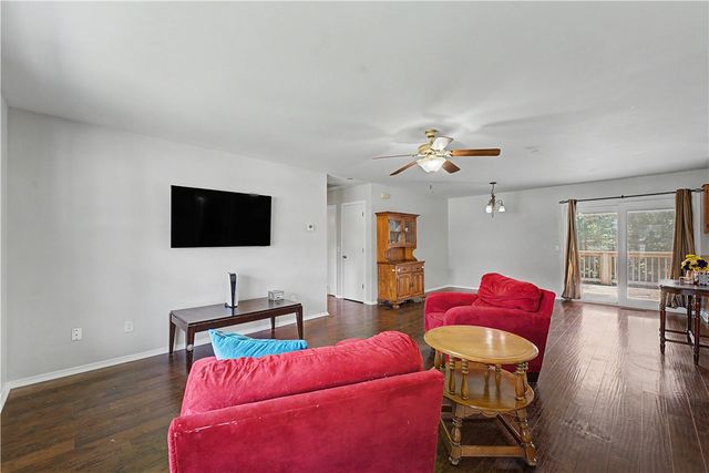 8 Dillow Lane, Bella Vista, AR 72714