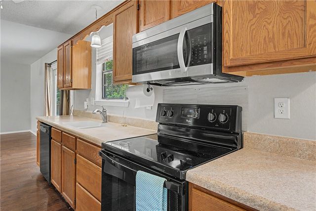 8 Dillow Lane, Bella Vista, AR 72714