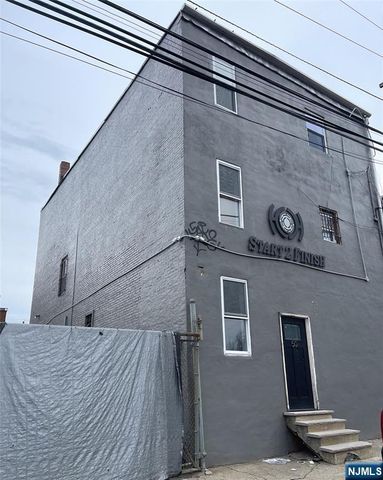 50 Duryea Street, Newark, NJ 07103
