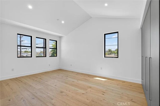 1011 S Prospect Avenue, Redondo Beach, CA 90277