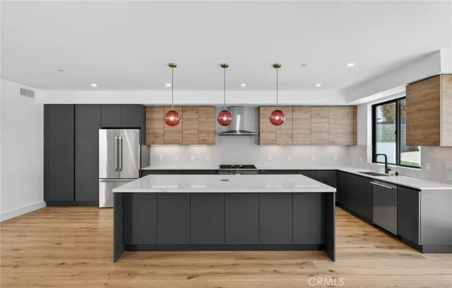 1011 S Prospect Avenue, Redondo Beach, CA 90277