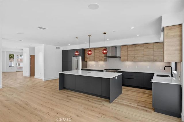 1011 S Prospect Avenue, Redondo Beach, CA 90277