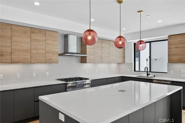 1011 S Prospect Avenue, Redondo Beach, CA 90277