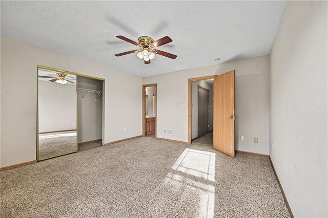 210 Pointe Lane, Raymore, MO 64083