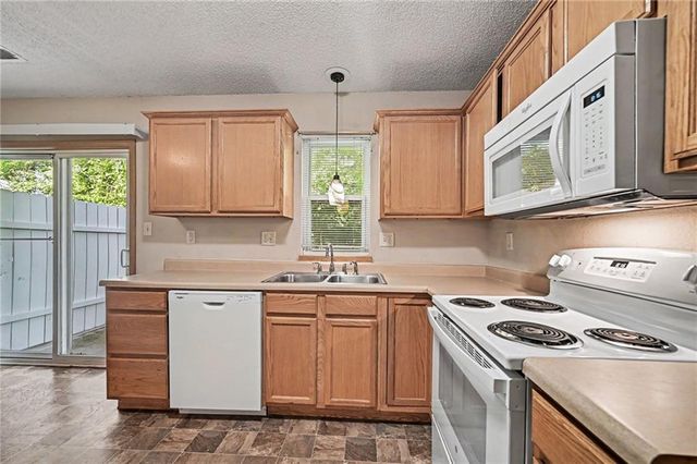 210 Pointe Lane, Raymore, MO 64083