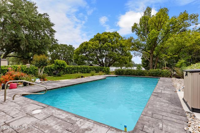 49 SE NELSONS POINT Road, Keystone Heights, FL 32656