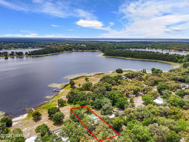 49 SE NELSONS POINT Road, Keystone Heights, FL 32656