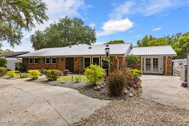 49 SE NELSONS POINT Road, Keystone Heights, FL 32656