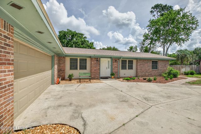 1411 FOREST Lane, St. Johns, FL 32259