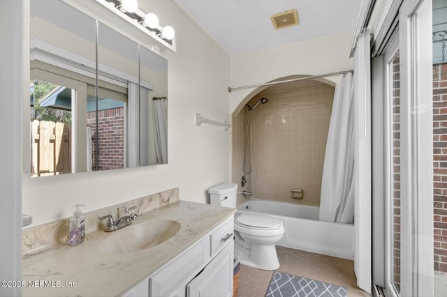 1411 FOREST Lane, St. Johns, FL 32259