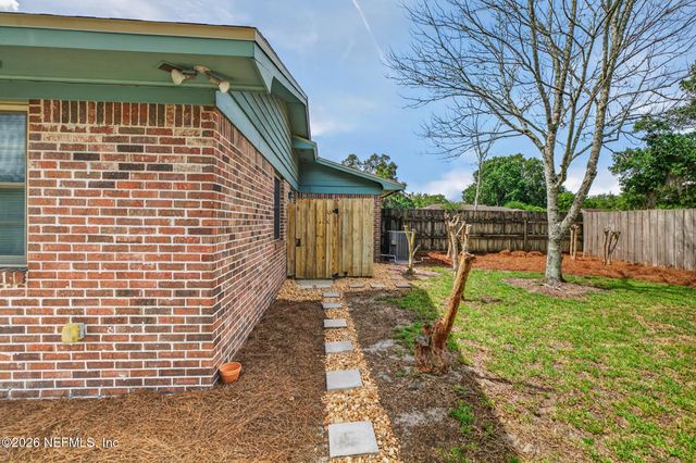 1411 FOREST Lane, St. Johns, FL 32259