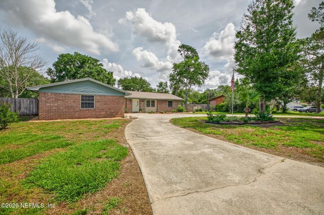 1411 FOREST Lane, St. Johns, FL 32259