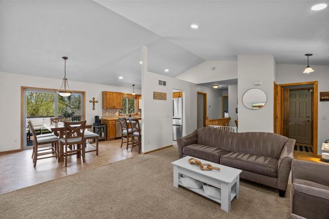 920 W State Street, Belle Plaine, MN 56011