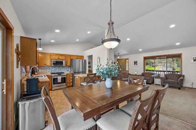 920 W State Street, Belle Plaine, MN 56011