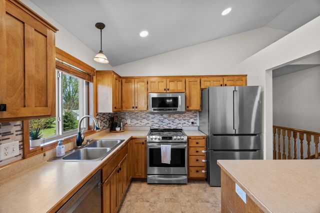 920 W State Street, Belle Plaine, MN 56011