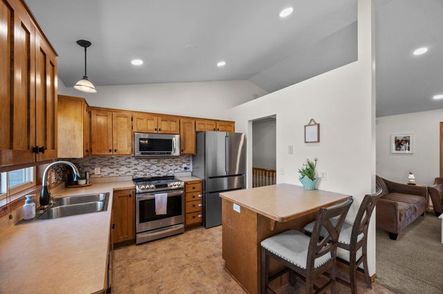 920 W State Street, Belle Plaine, MN 56011