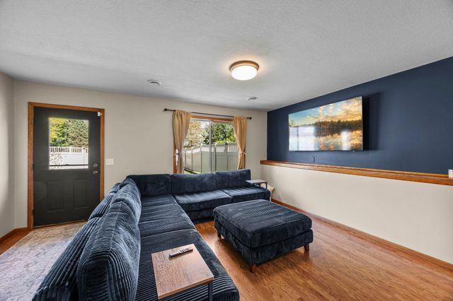 920 W State Street, Belle Plaine, MN 56011