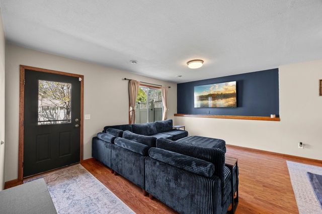 920 W State Street, Belle Plaine, MN 56011