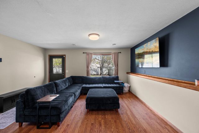 920 W State Street, Belle Plaine, MN 56011