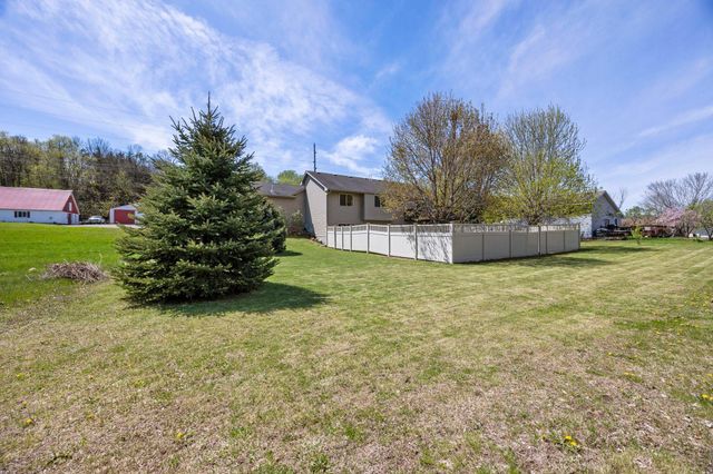 920 W State Street, Belle Plaine, MN 56011