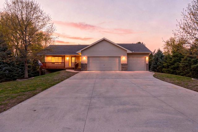 920 W State Street, Belle Plaine, MN 56011