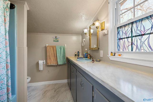 3015 6th Avenue SW, Huntsville, AL 35805