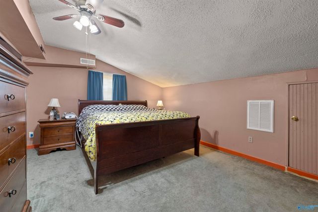 3015 6th Avenue SW, Huntsville, AL 35805