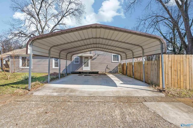 3015 6th Avenue SW, Huntsville, AL 35805