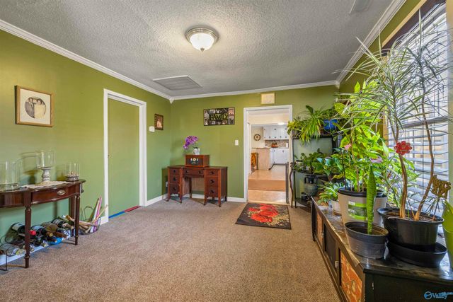 3015 6th Avenue SW, Huntsville, AL 35805