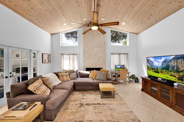 4320 Saint Charles Way, Boca Raton, FL 33434