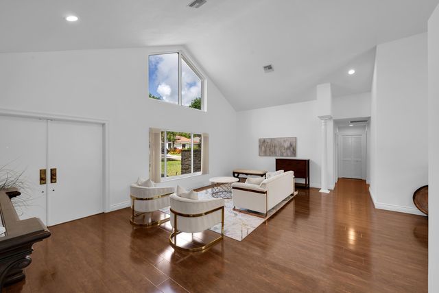 4320 Saint Charles Way, Boca Raton, FL 33434