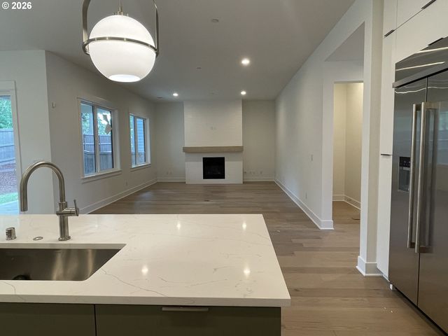 4826 N ADAMS St 110, Camas, WA 98607