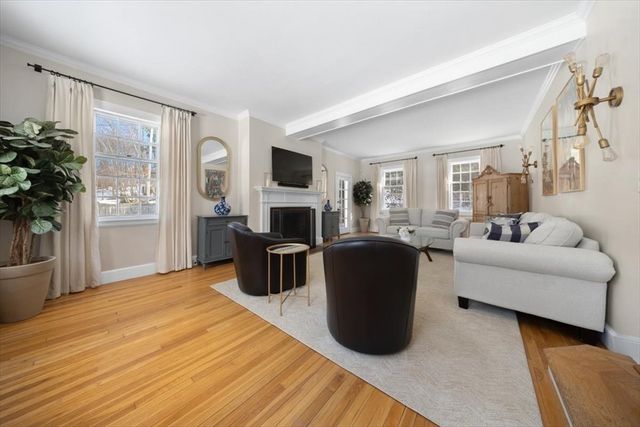 1 Squirrel Hill Lane, Hingham, MA 02043