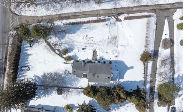 1 Squirrel Hill Lane, Hingham, MA 02043