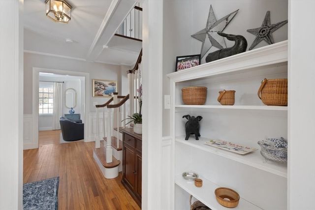 1 Squirrel Hill Lane, Hingham, MA 02043