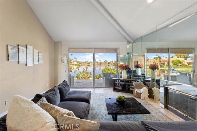 77 Lake Shore Drive, Rancho Mirage, CA 92270