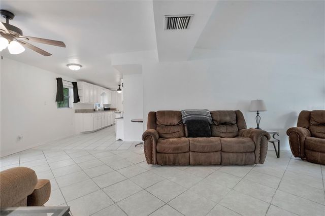 2924 PINEDALE AVENUE, Lakeland, FL 33803