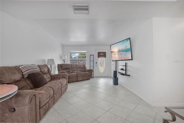 2924 PINEDALE AVENUE, Lakeland, FL 33803