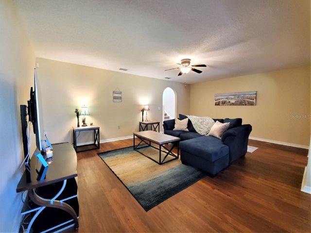 9870 ASHBURN LAKE DRIVE, Tampa, FL 33610