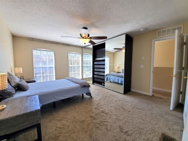 9870 ASHBURN LAKE DRIVE, Tampa, FL 33610