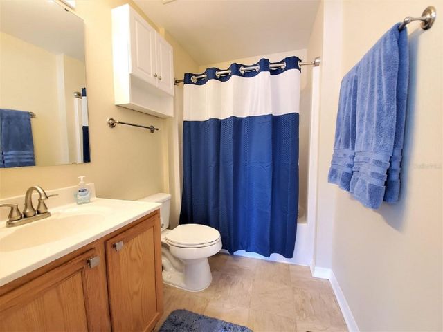 9870 ASHBURN LAKE DRIVE, Tampa, FL 33610