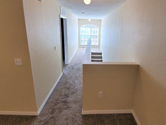 9870 ASHBURN LAKE DRIVE, Tampa, FL 33610