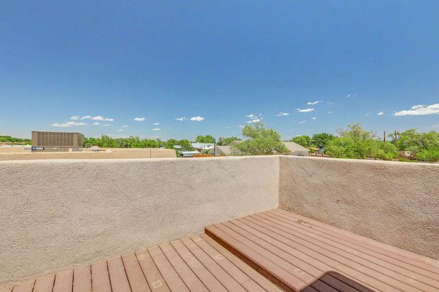 382 Coronado Lane NE, Los Lunas, NM 87031