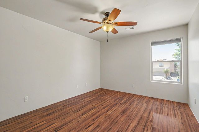 382 Coronado Lane NE, Los Lunas, NM 87031