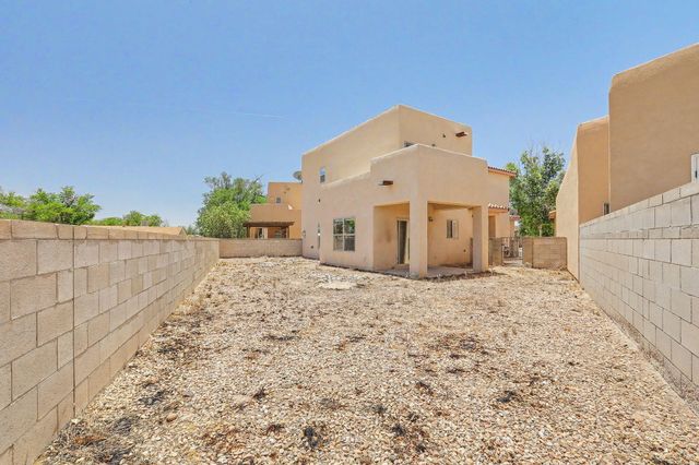 382 Coronado Lane NE, Los Lunas, NM 87031