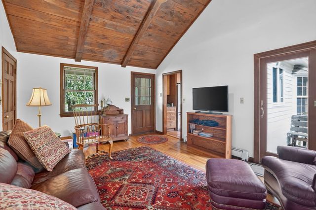 31 Brown St, Andover, MA 01810